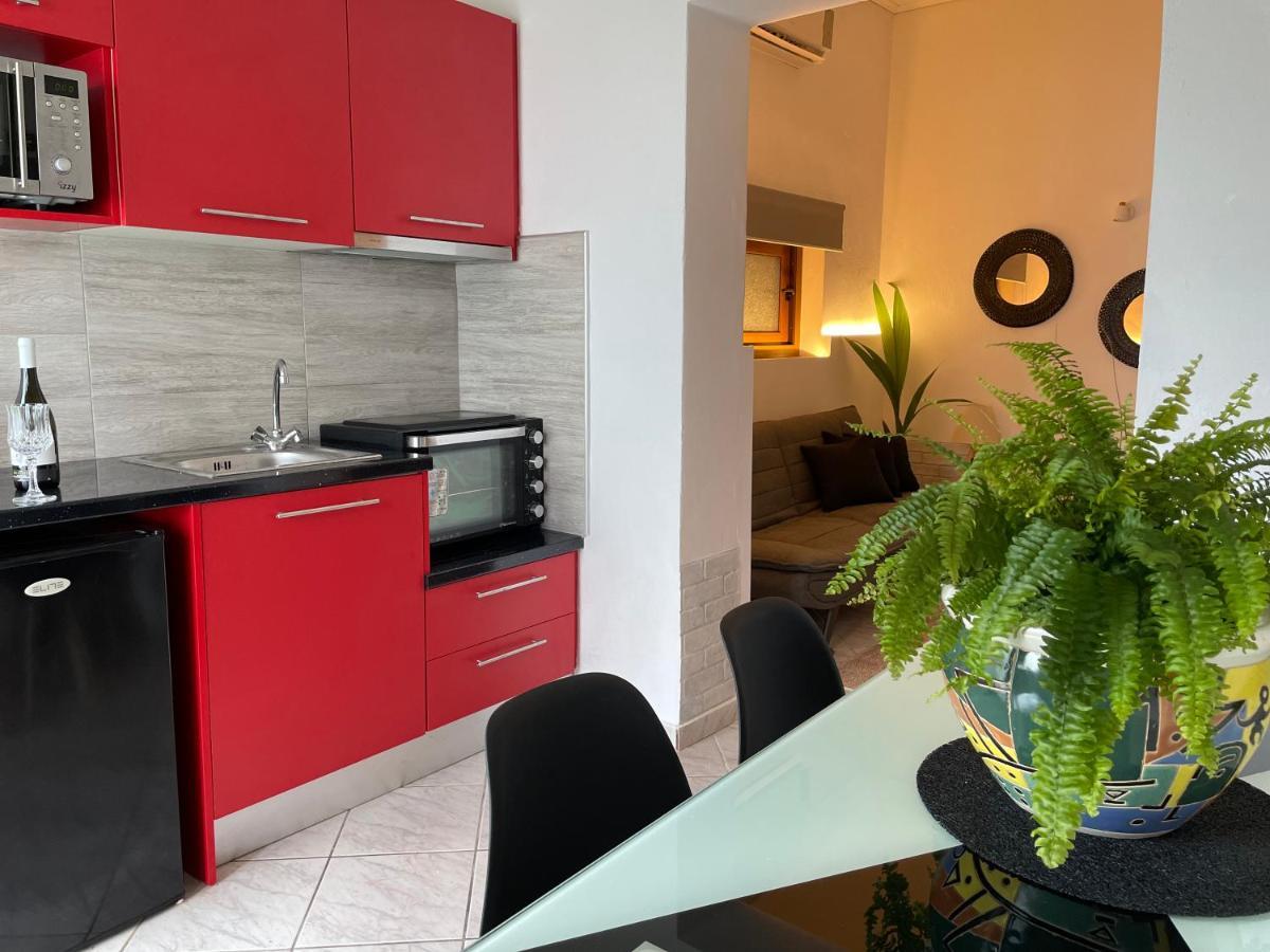 Del Sol Suites Скиатос Экстерьер фото