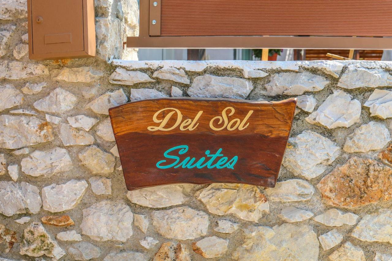 Del Sol Suites Скиатос Экстерьер фото